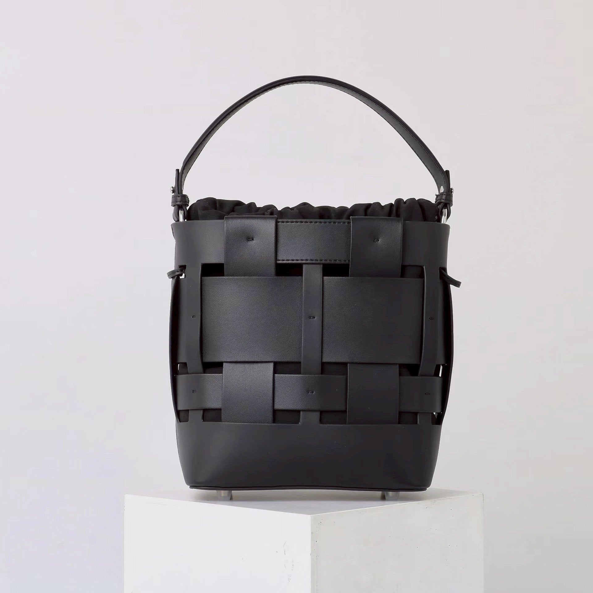 Woven Handbag Model 3723