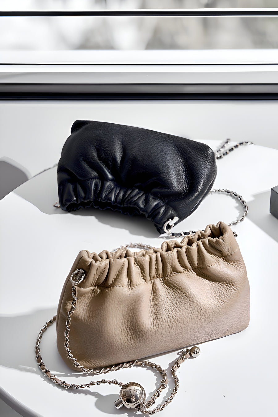 Shoulder bags Model 3053