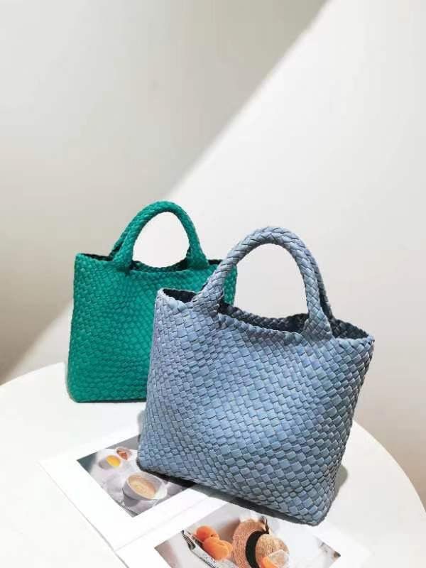 Handbag Model F249-1 Size M 