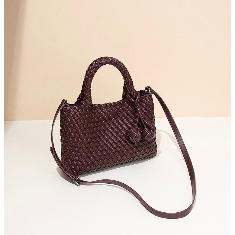 Woven Handbag Model B2405